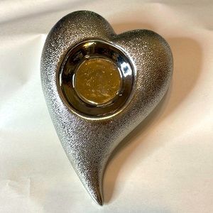 Silver heart candle holder